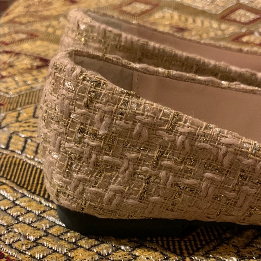 SHEIN Black and Cream Flats with Timeless Elegance - Picture 6 of 8